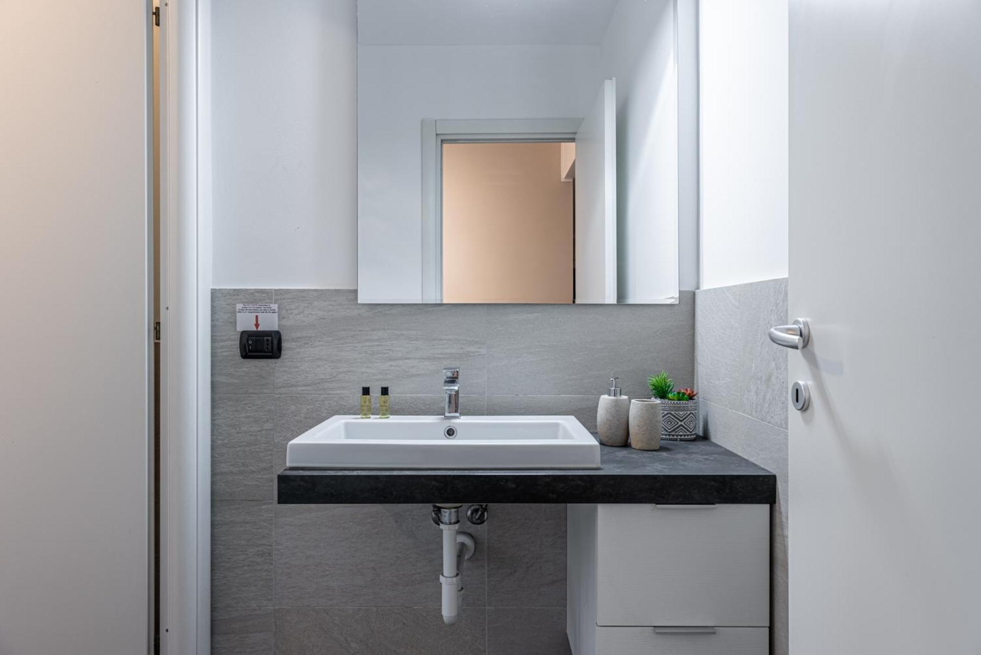 Sant' Ambrogio Flat Apartment Milano Ngoại thất bức ảnh